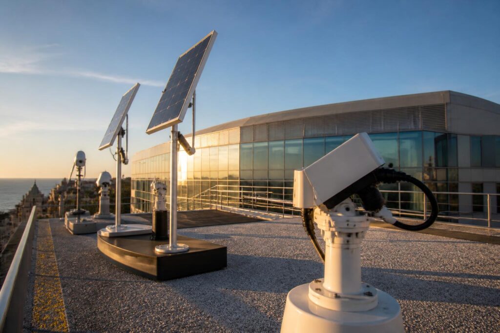 découvrez comment la médiathèque de granville utilise un dispositif innovant pour capturer les mouvements du soleil, alliant technologie et nature pour une expérience unique.