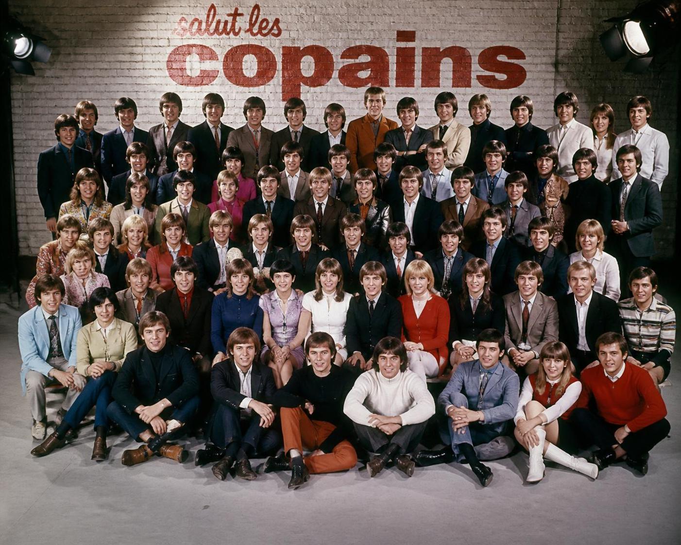 découvrez l’univers mythique des années 60 avec 'salut les copains photo', une plongée nostalgique au cœur des icônes et moments cultes de cette époque légendaire.