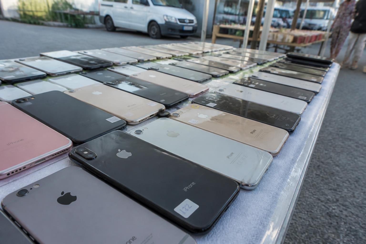 Smartphones : Le prix moyen à la revente atteint un nouveau record historique 7 découvrez comment le prix moyen de revente des smartphones a atteint un nouveau record historique, impactant le marché et les consommateurs.